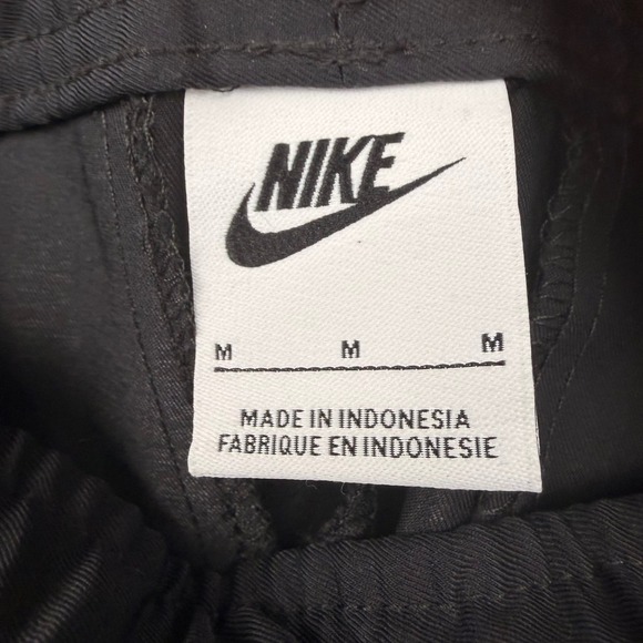 Nike Mens Sportswear Woven Joggers Black Tapered Drawstring Pants Size M - Picture 4 of 5